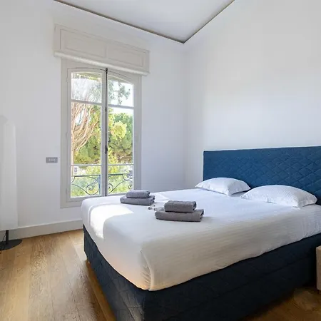 Superb 68m2 Flat With 80m2 Terrace - 2ch-4p Cannes
